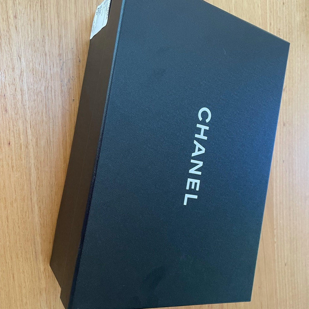 Brand New Authentic Chanel Shoes - Picture 13 of 13